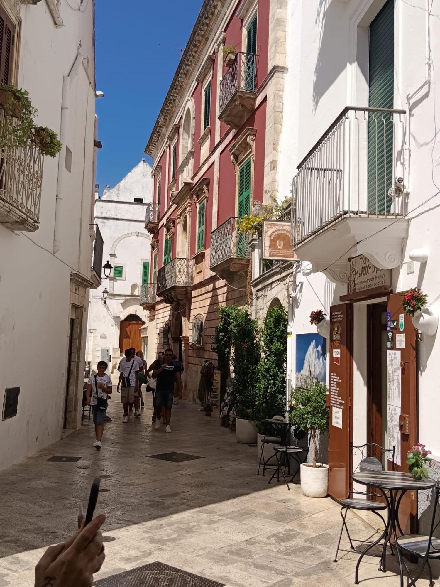 Palazzoliva - Luxury Boho Chic Guest House In The Historic Heart Of Мартина-Франка Экстерьер фото