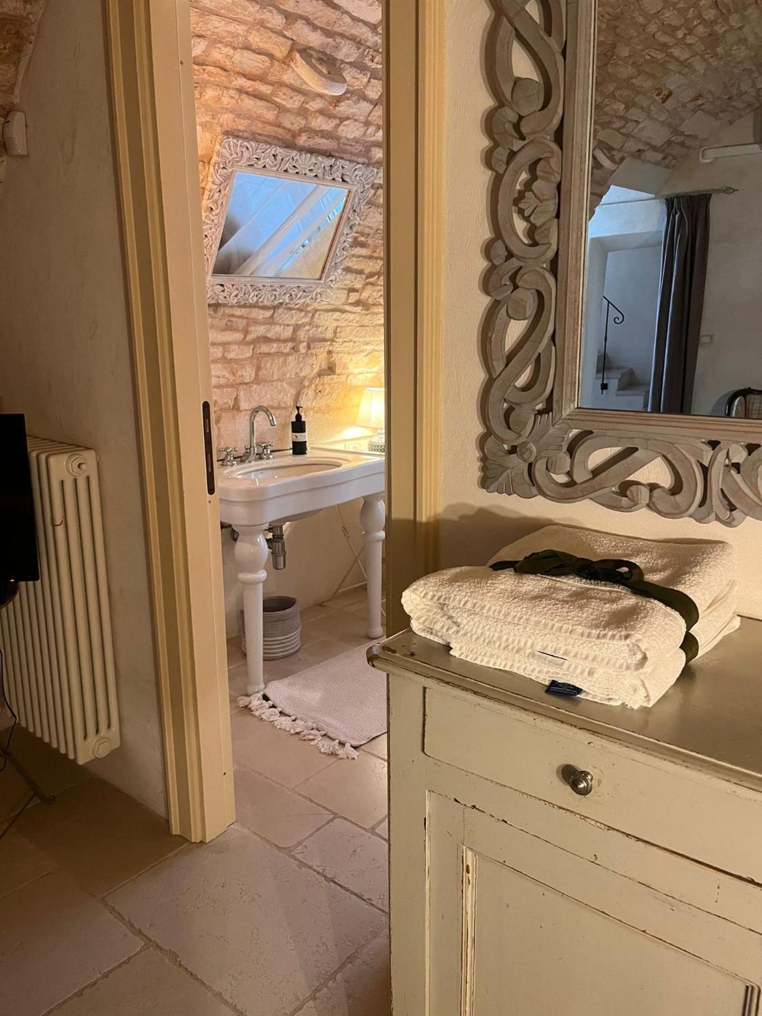 Palazzoliva - Luxury Boho Chic Guest House In The Historic Heart Of Мартина-Франка Экстерьер фото
